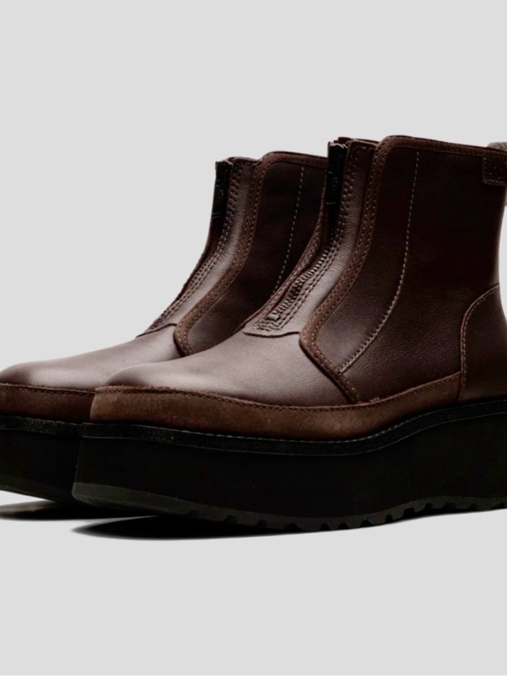UGG Cityfunc Chelsea Zip Platform bootie brown leather